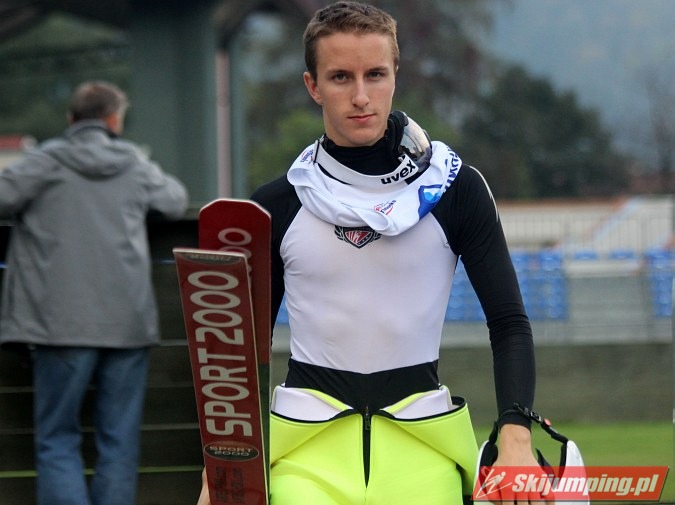019 Nicholas Fairall